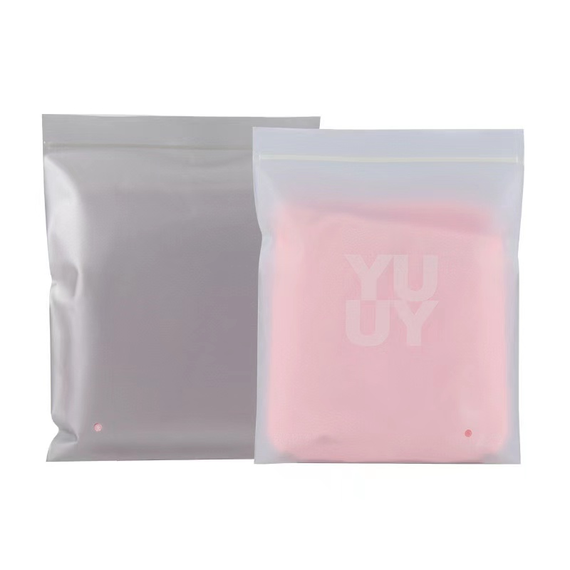 Wholesale Low MOQ New Design Biodegradable Zipper Bags Packaging Clothing