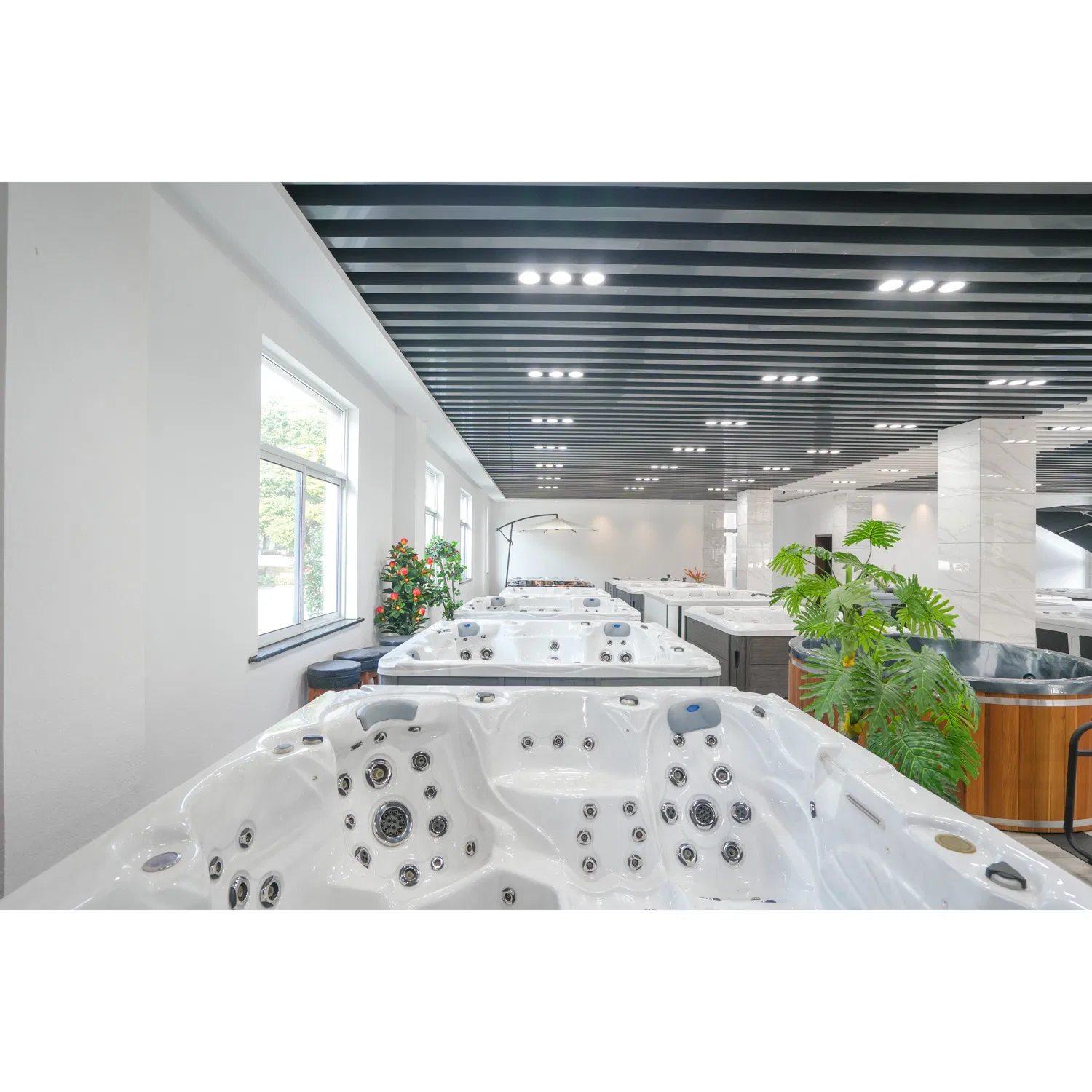 Гидромассажная ванна SPA на 3 персоны с акриловым корпусом