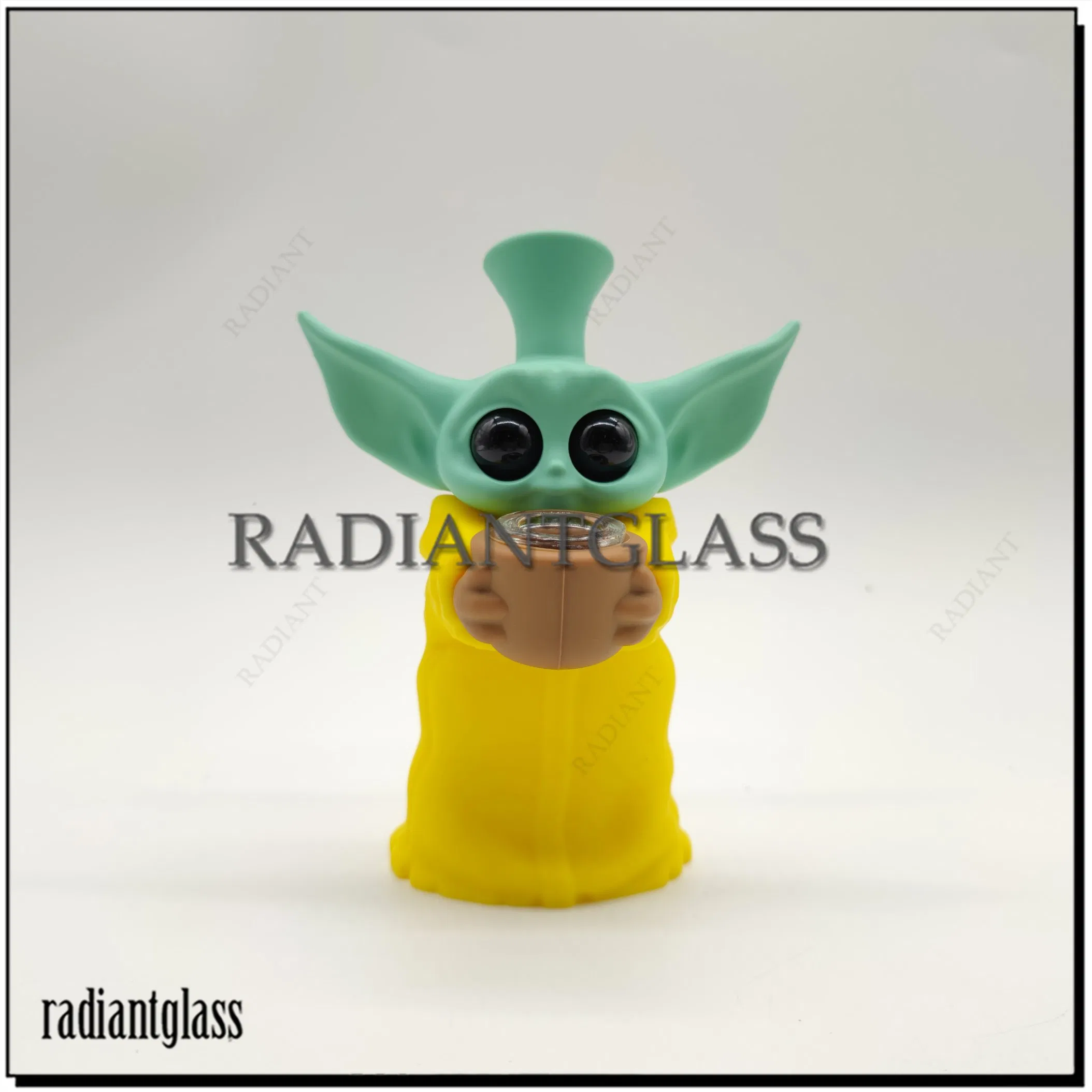 Multi-Colors Standing Yoda Silicone Glass Water Pipe on Selling