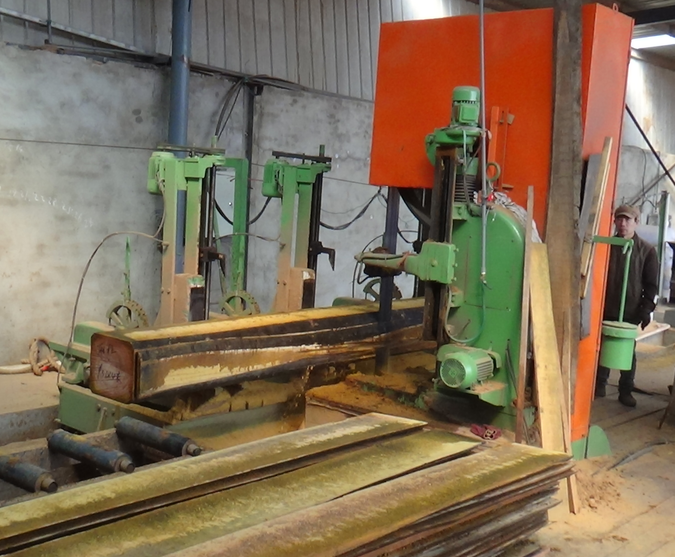 Ленточная пила по дереву универсальная MJ3210