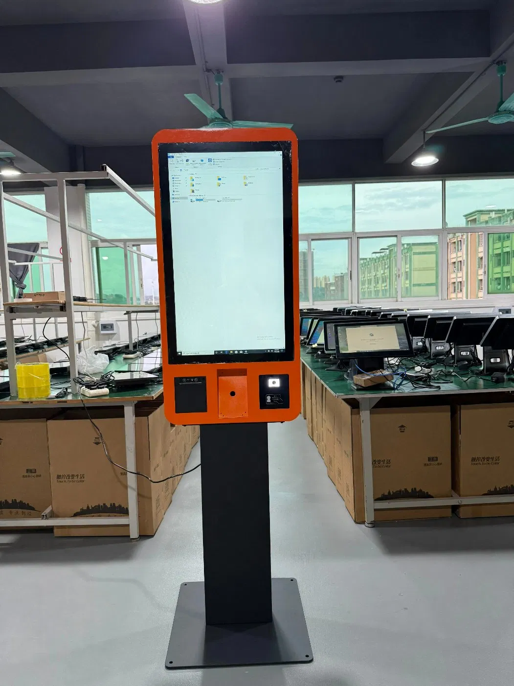 Сенсорный киоск самообслуживания для ресторанов