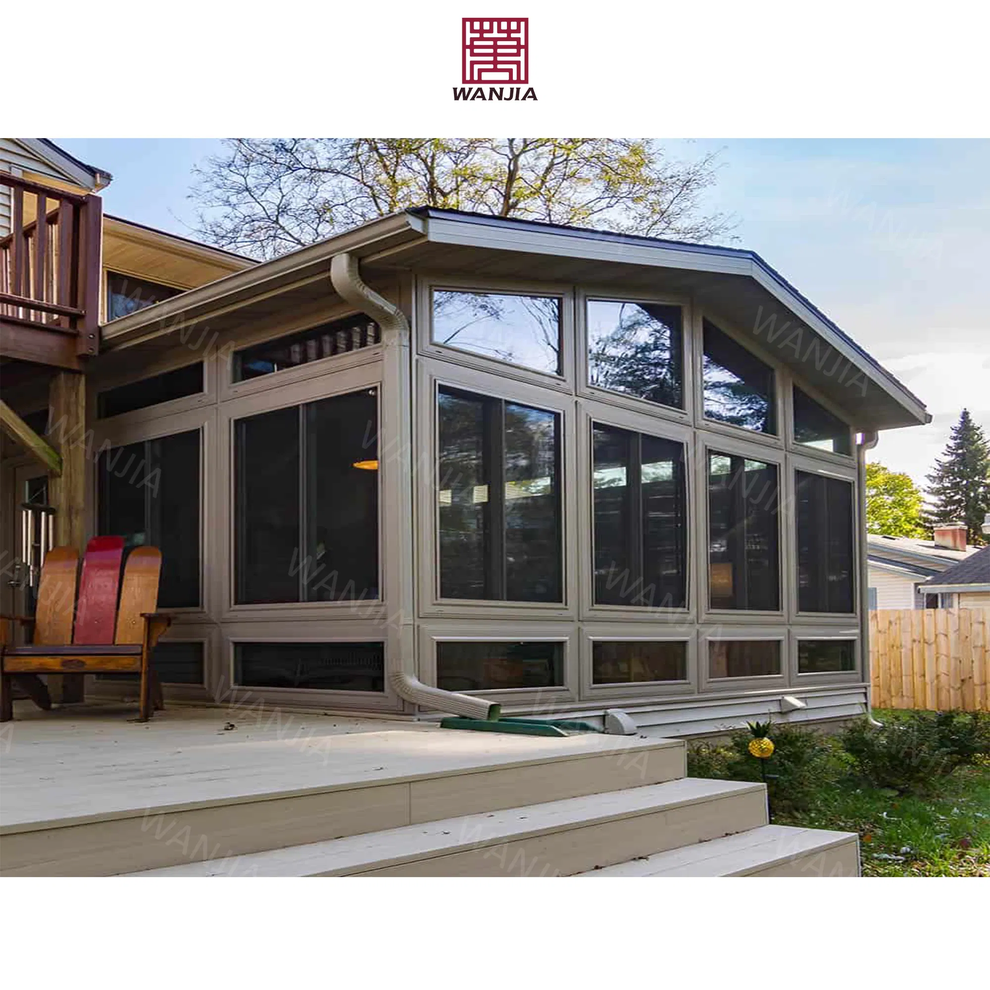 Elegant Aluminum Sunroom with Glass for All Seasons