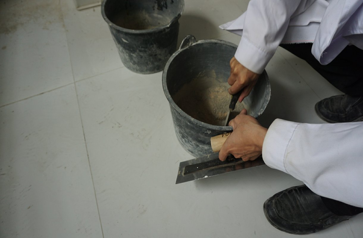 Polyvinyl Alcohol with Low Ash Content and High Viscosity