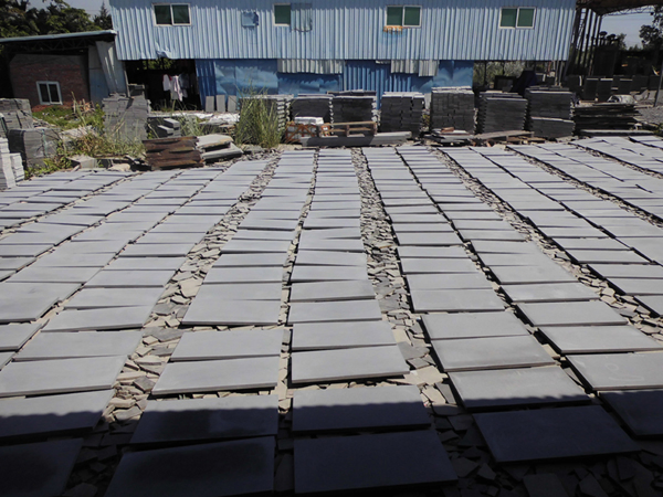 Natural Honed Polished Basalt Blue Stone for Driver Paver