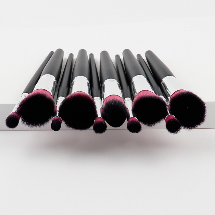 Hot Sale High Quality Synthetic Song and Dance Uki Foundation Professional Wooden Handle Makeup Brush Set