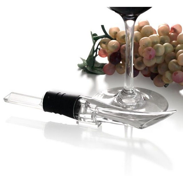Wineplastic Aerator Diffuser Pourer Decanter for Acacia Vineyards
