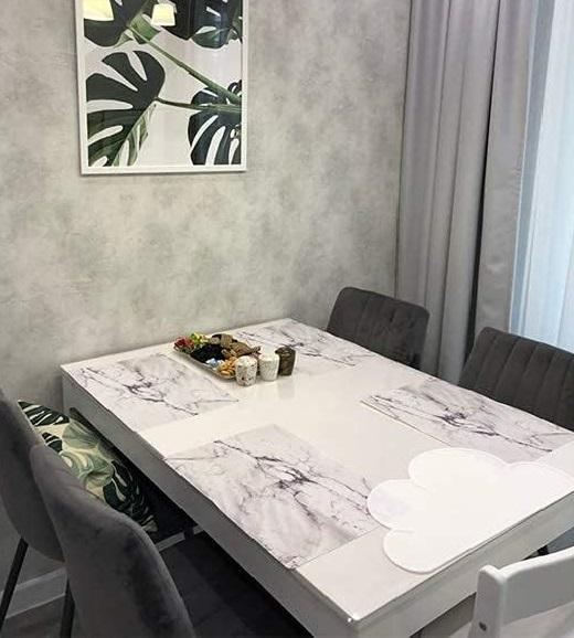 Elegant Printed Durable Plastic Placemat PP Table Mat for Chic Dining Experiences