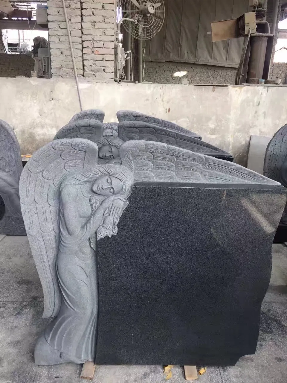 Customized Absolute Black Granite Angel Carving Tombstone Headstone Columnbarium, Beveled Shape Markers Hand Carving, Machine Carving Memorial Monument