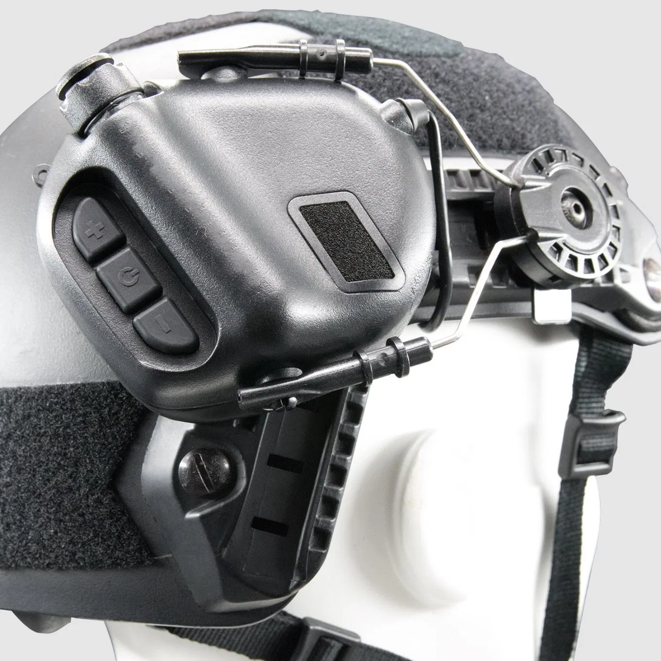 Тактические наушники с шумоподавлением и усилением звука