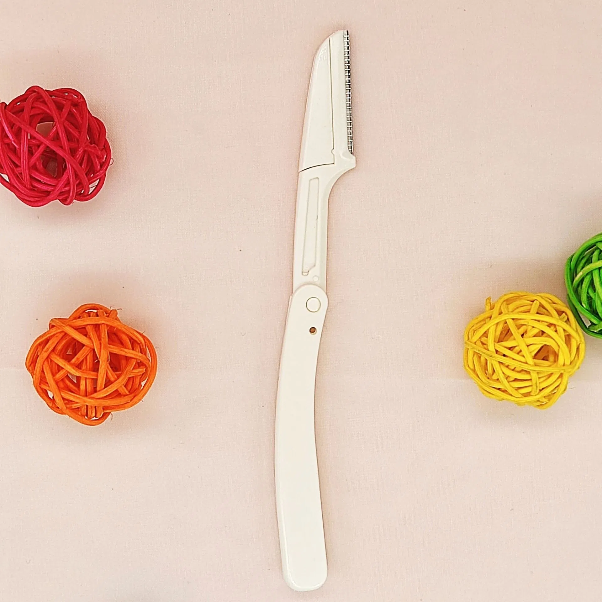 Portable Beginner Knife Stainless Steel Blade Beauty Tool Mini Manual Folding Eyebrow Trimmer