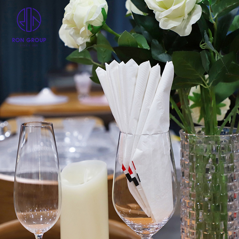 Hot Selling Beautiful Looking Restaurant Hotel Takeaway Napkins