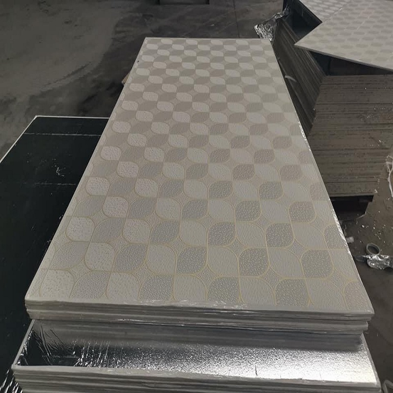 Потолочная плитка ПВХ 603x603x7 мм