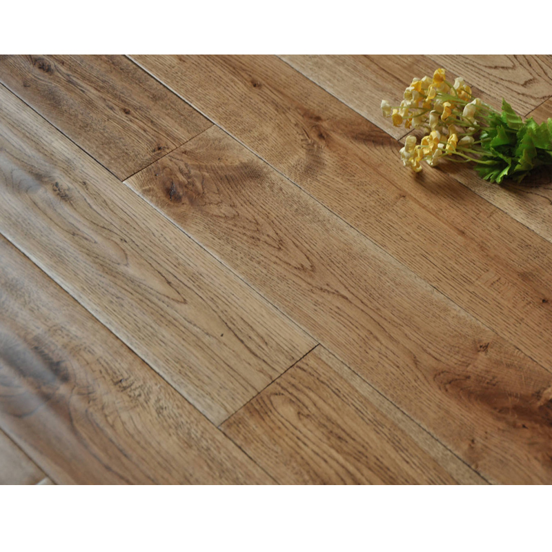 Light Handscraped Solid Oak Wood Flooring/Oak Hardwood Flooring with CE/Carb/FSC