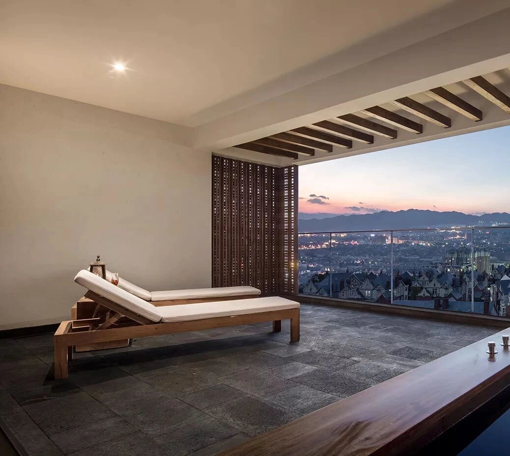 Natural Stone Lava Stone Tile Panel Irregular Edge Black Paver Tile for Driveway Basalt Natural Volcanics Rock Garden Decor