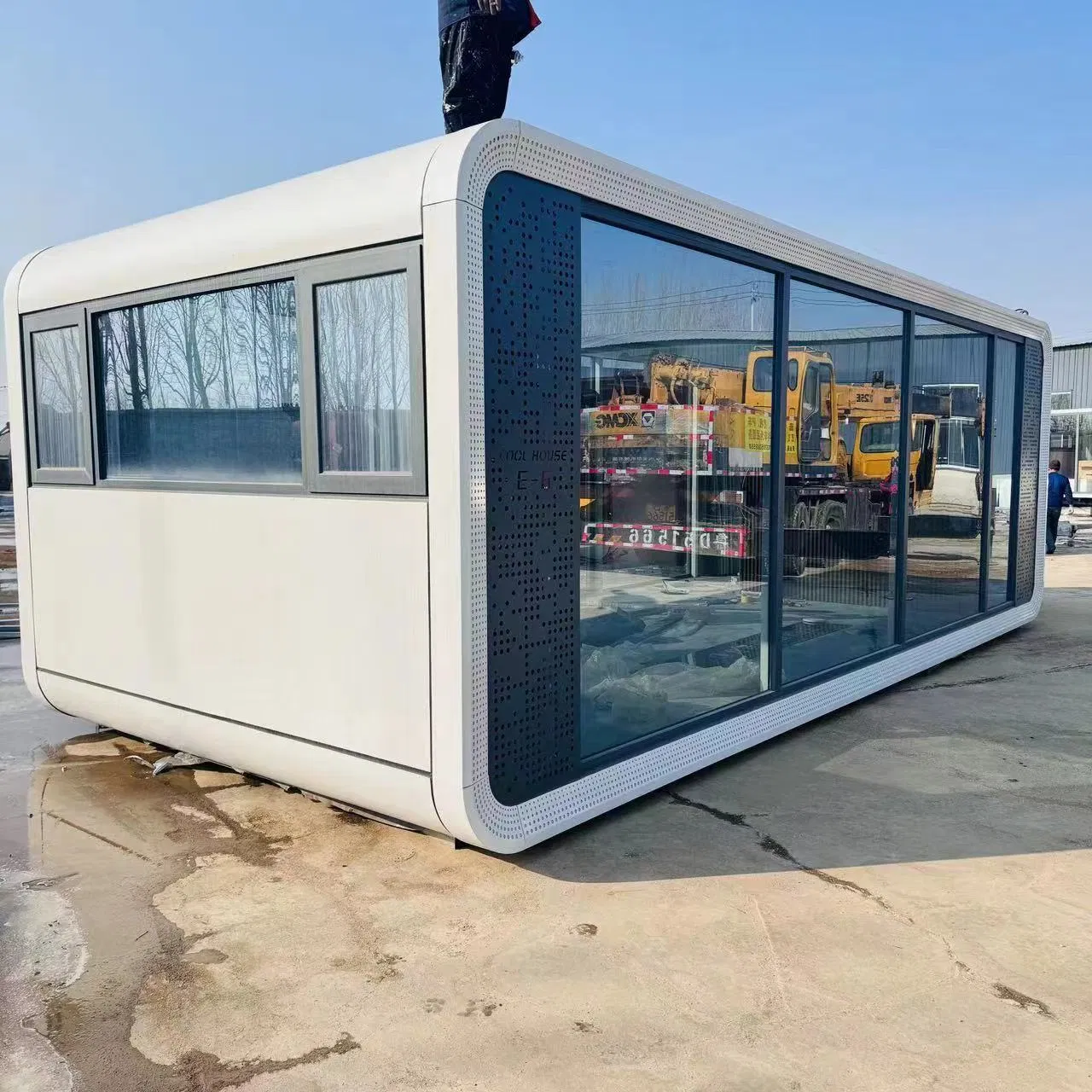 2025 Meeting Room Prefab Home Garden Pod House Backyard Camping House Office Pods Apple Cabin