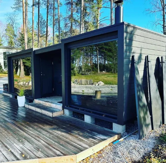 Готовая сауна для улицы с панорамным стеклом