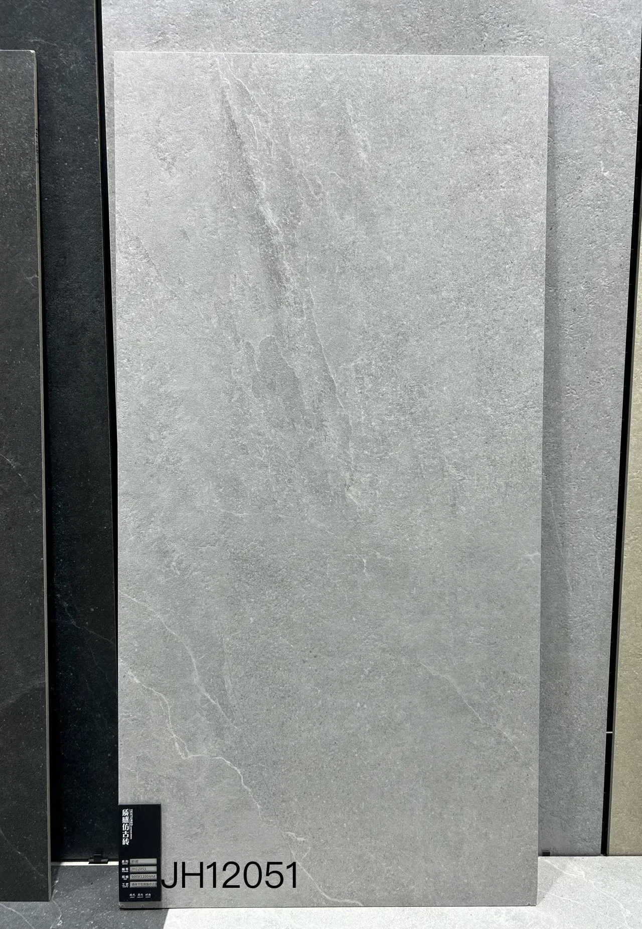 Керамическая плитка под старый кирпич для гостиной