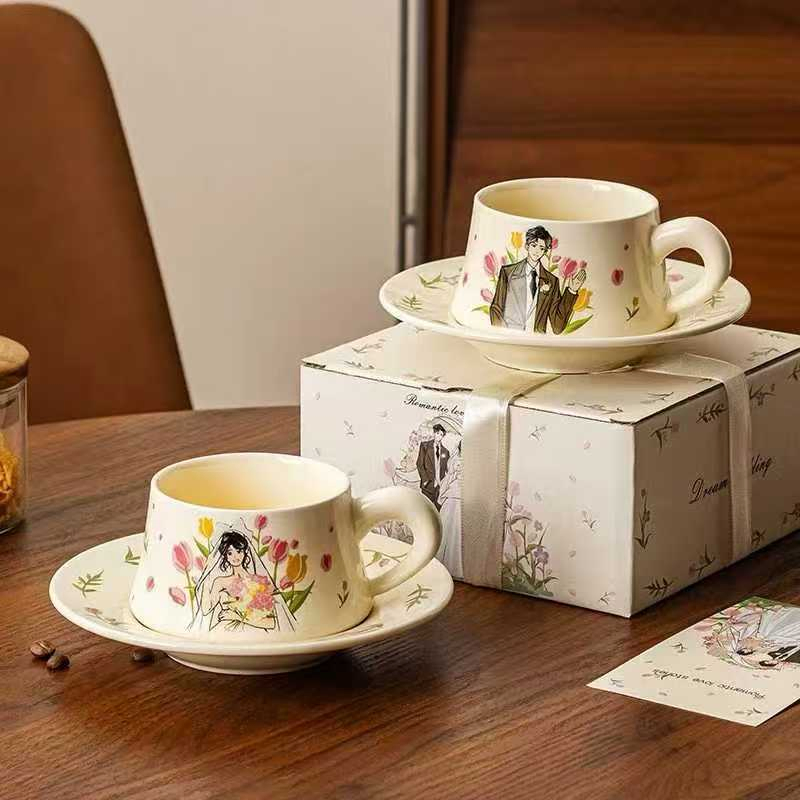 Фарфоровая чашка с блюдцем Premium Floral