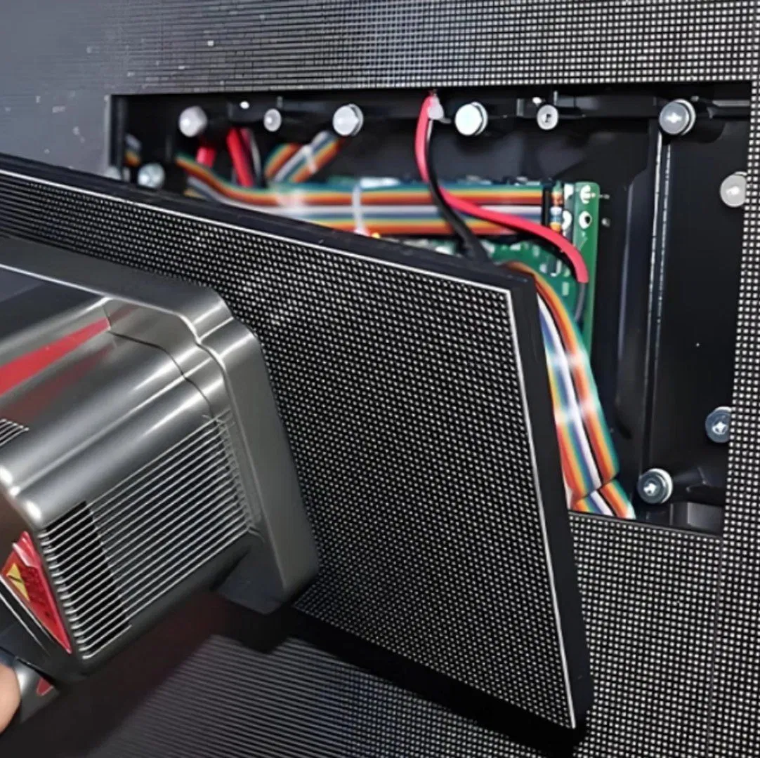 Уличный LED-экран P4.81, 5000 нит, влагозащита