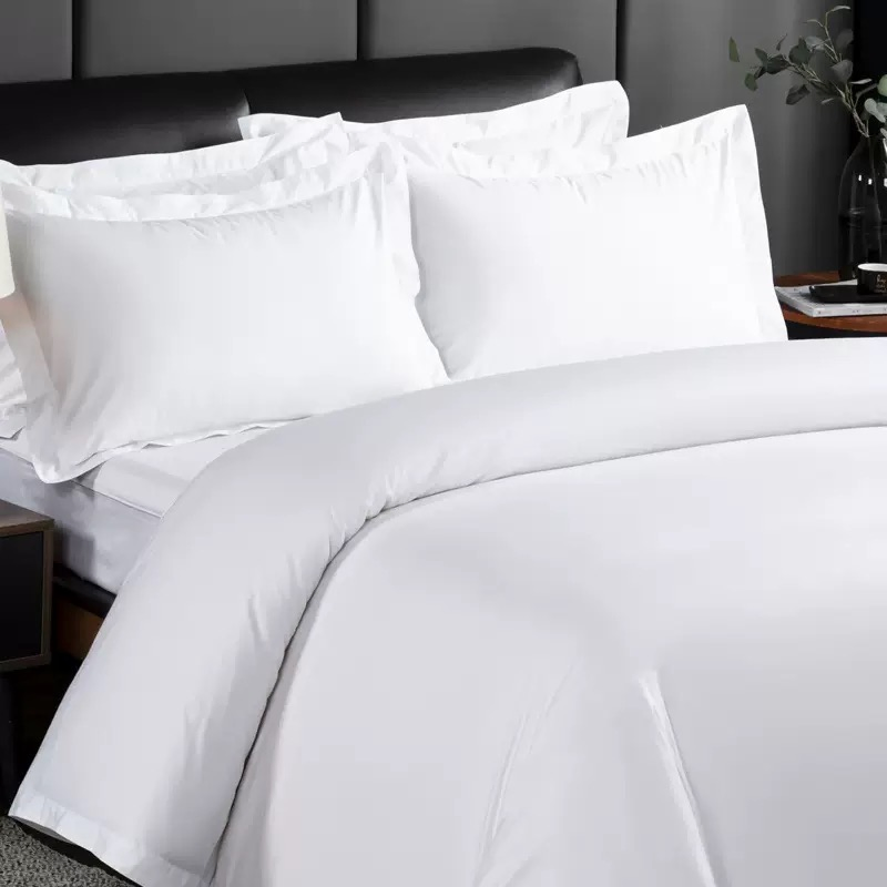 ODM/OEM Hotel Home Textiles Four-Piece Set Bedroom Bed Linen Thickened Bed Sheet Pure White Comforter Duvet Quilt Cover Sabanas Wholesale Polyester Bedding Set