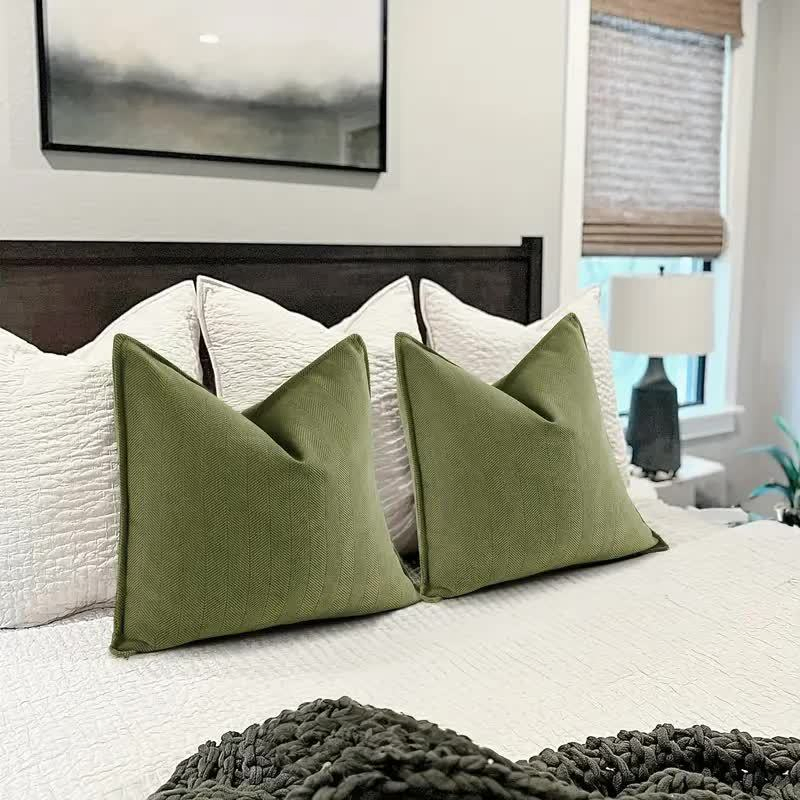 Luxury Modern Solid Cushion Cover Fluffy Chenille Jacquard Pillow for Home Decor Soft Polyester Throw Pillows for Hotels