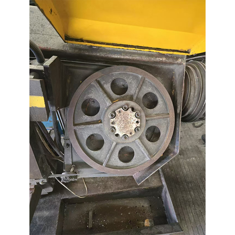 Ленточная пила по металлу горизонтальная GB4028 бывшая в употреблении