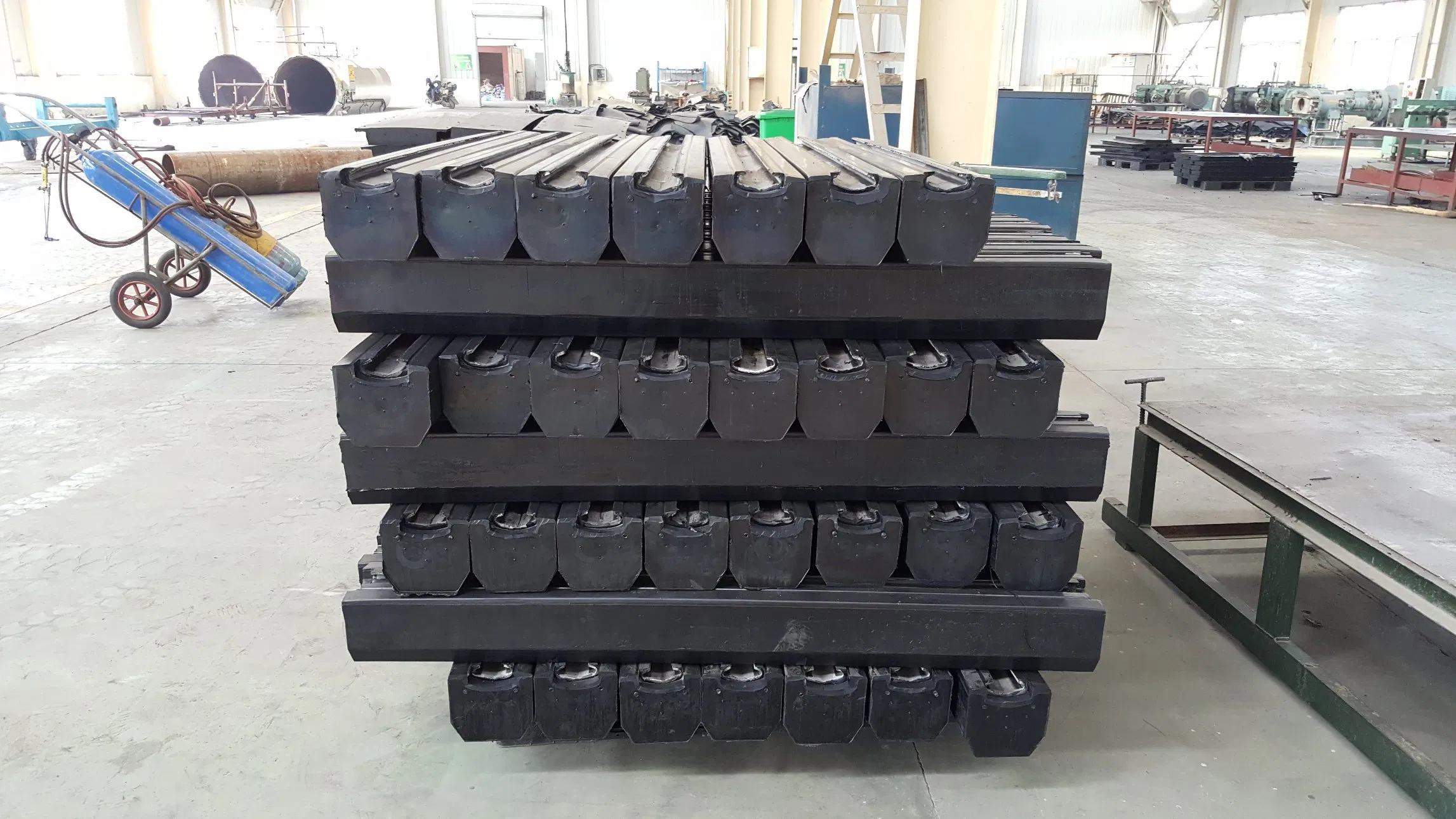 Резиновые футеровочные плиты для мельниц