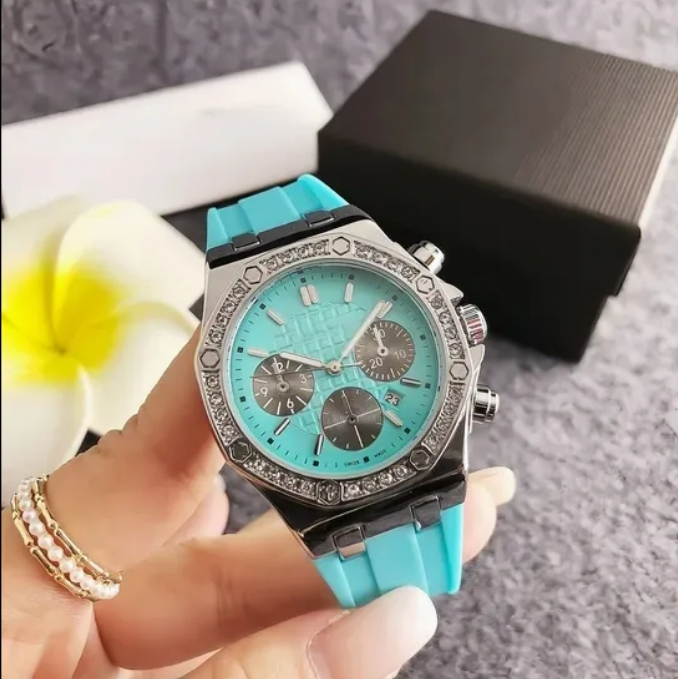 Factory Wholesale 3A-5A Super Clone Swiss Watch Ap Royal Oak Watch