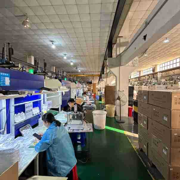 HD08 Lightweight Salon Hair Dryer – Ceramic Technology, Cool Shot Button, AC Motor