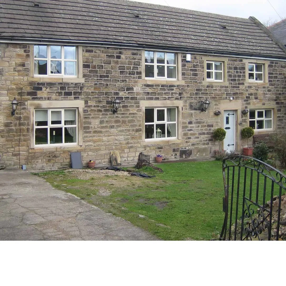 Competitive Price High Quality Plastic Door UPVC Double Glazed Windows PVC/UPVC Sliding Window with Flyscreen