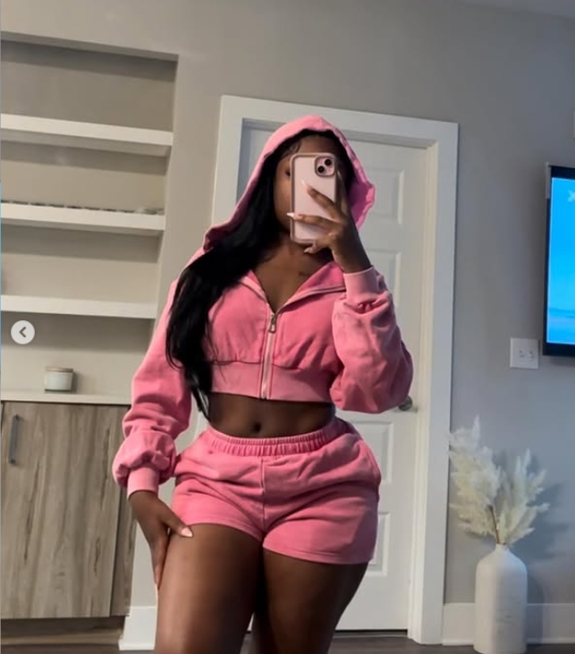 Костюм женский летний куртка укороченная и шорты хлопковые