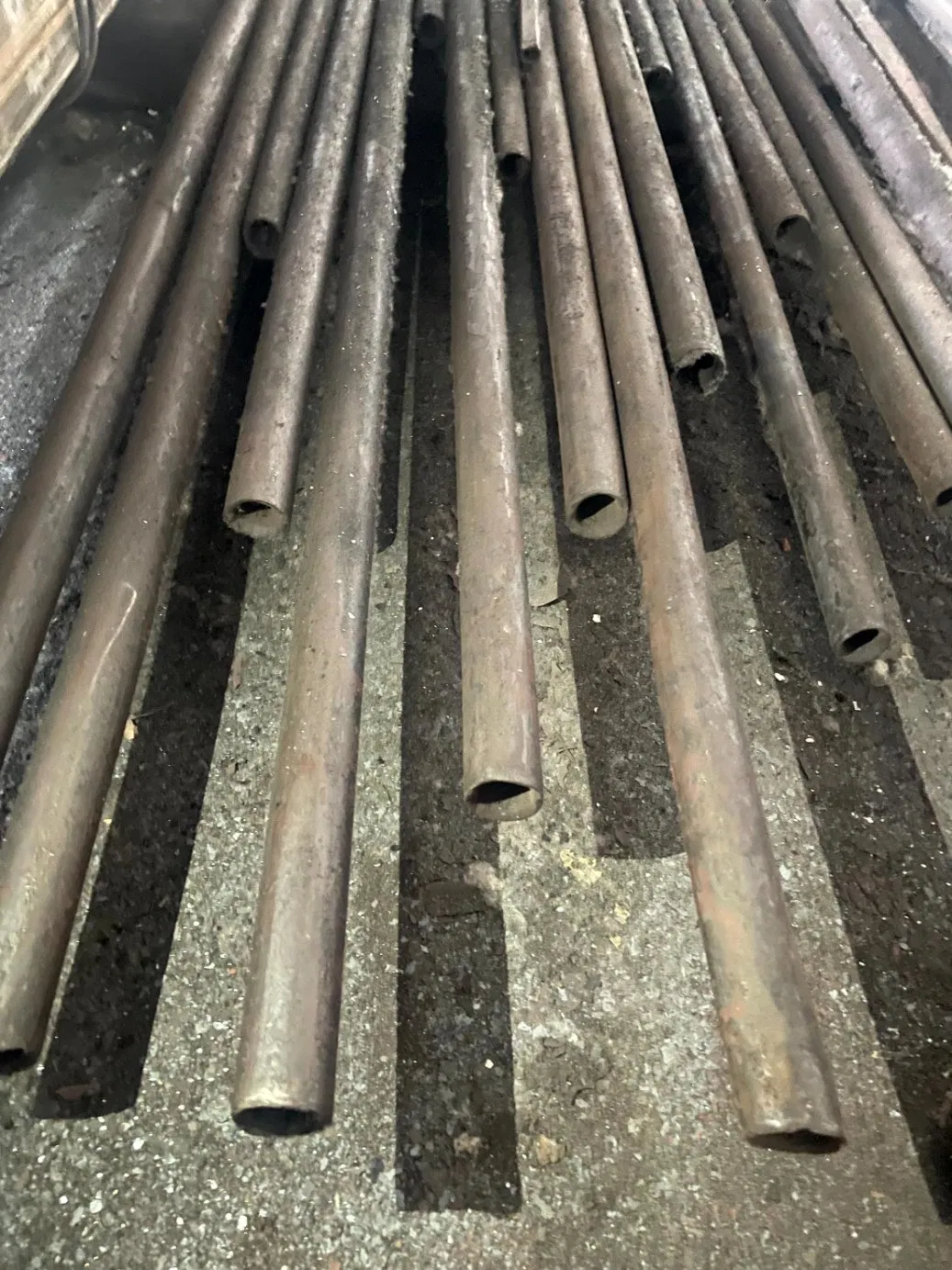 Hot Rolled JIS G3461 Seamless Steel Pipe for Automotive Chassis Components