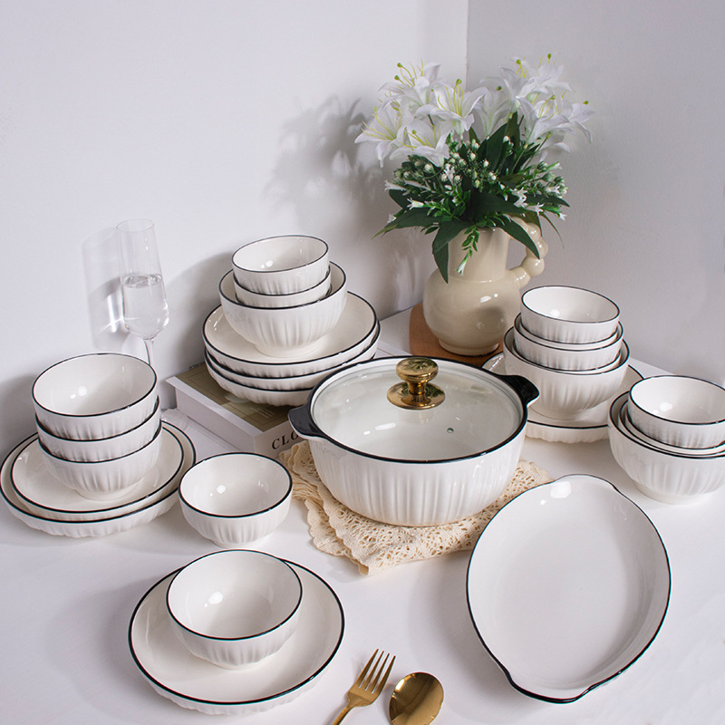 Elegant Ceramic Tableware Set for Modern Homes in 2024