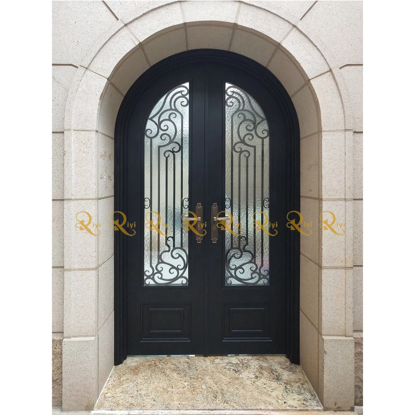 Стальная входная дверь с двумя створками и стеклом