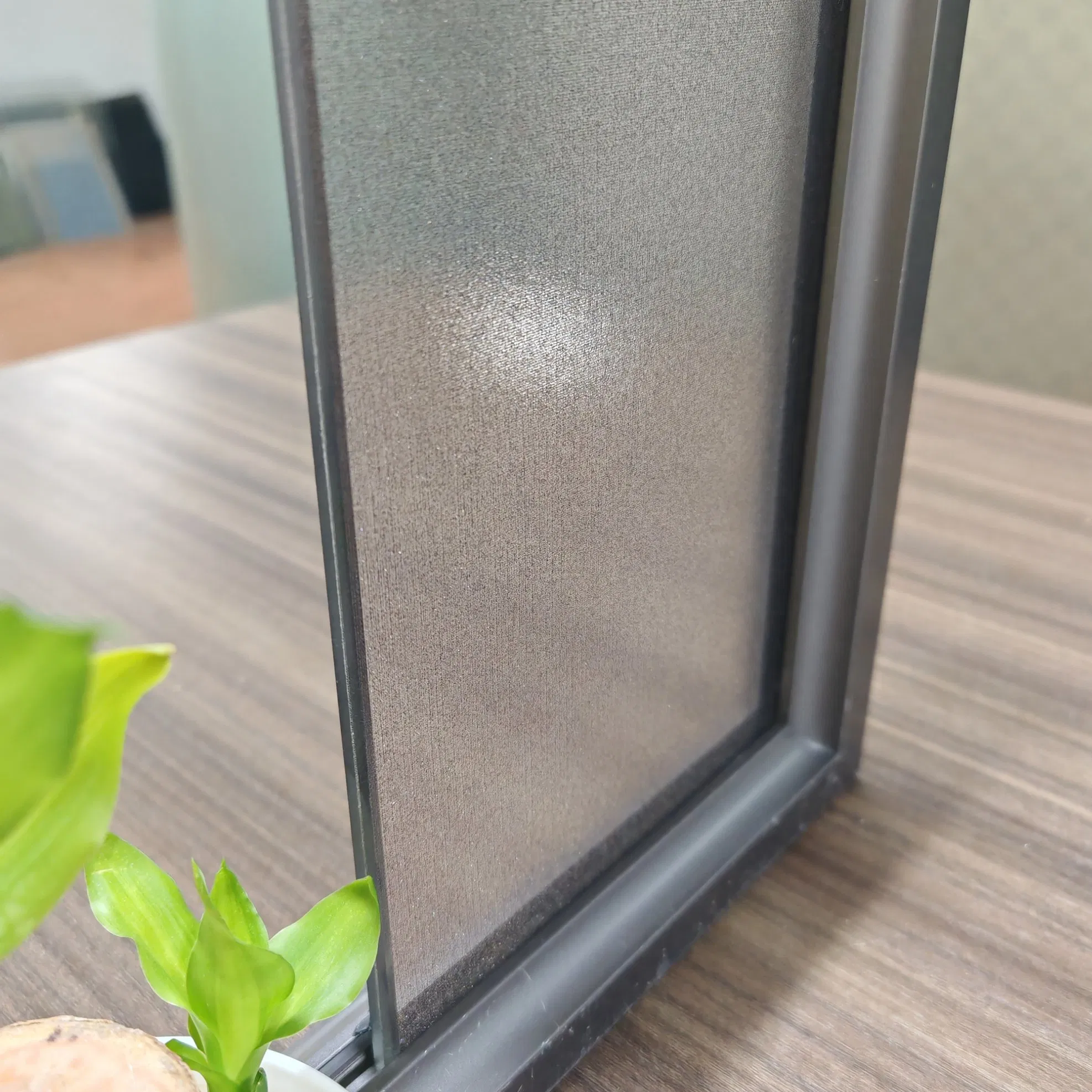 High-Quality Laminated Glass Sheets with Fabric Interlayer for Residential and Commercial Use High-Performance Laminated Glass Sheets Artistic Laminated Glass