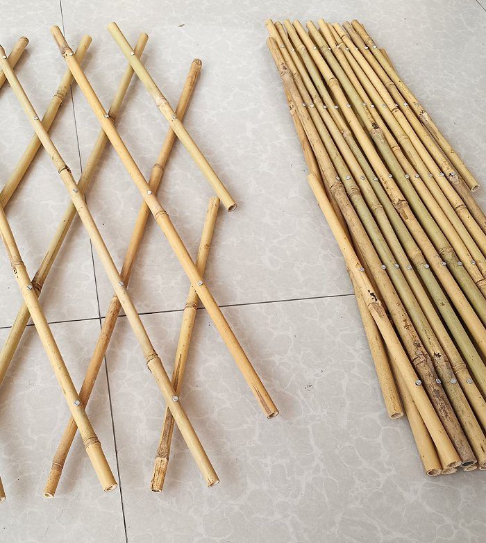 Natural Tonkin Bamboo Fence/Guardrails for Gardens Have a Protective Effect