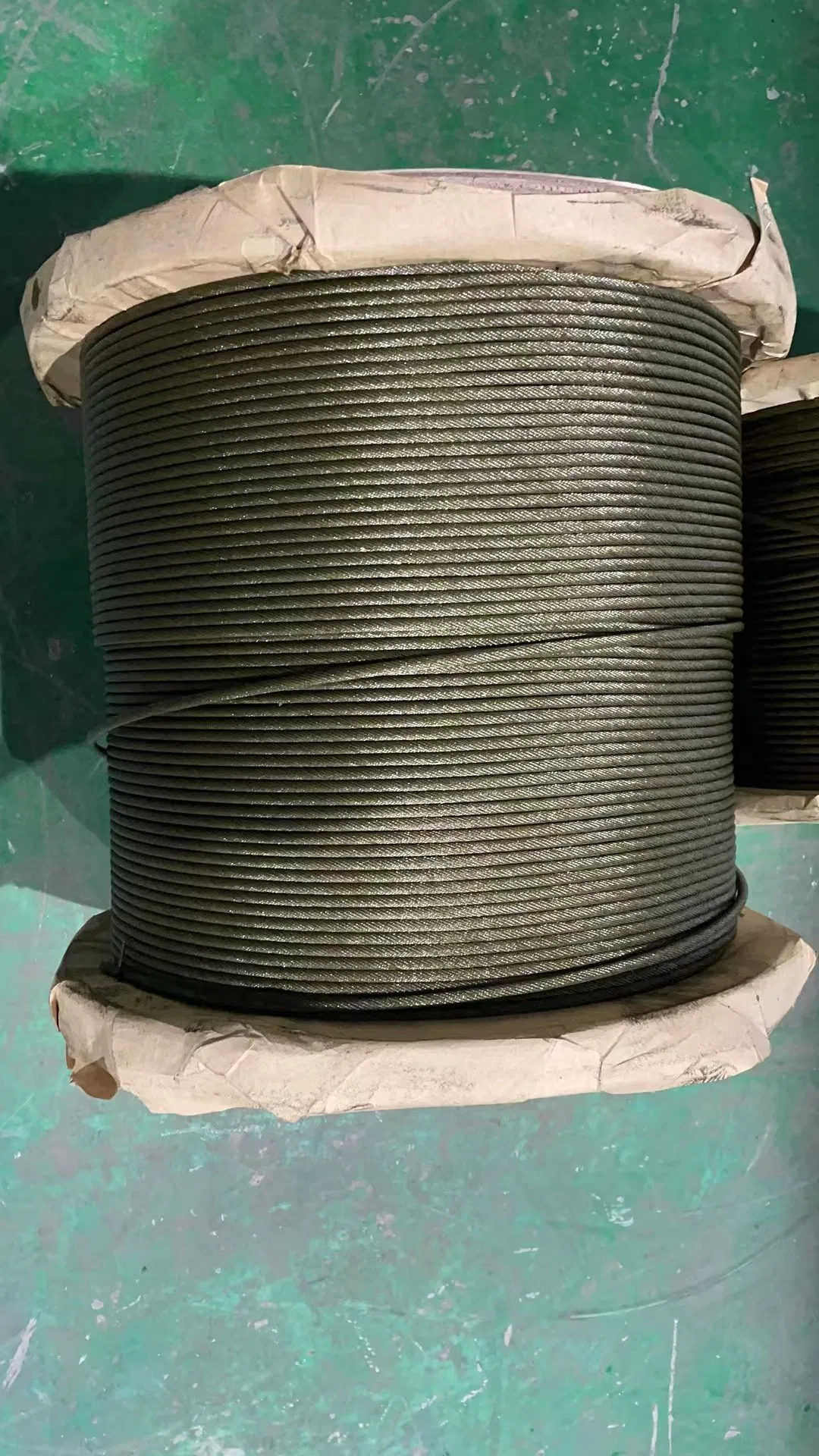 Стальной трос неоцинкованный премиум для тяжелых нагрузок