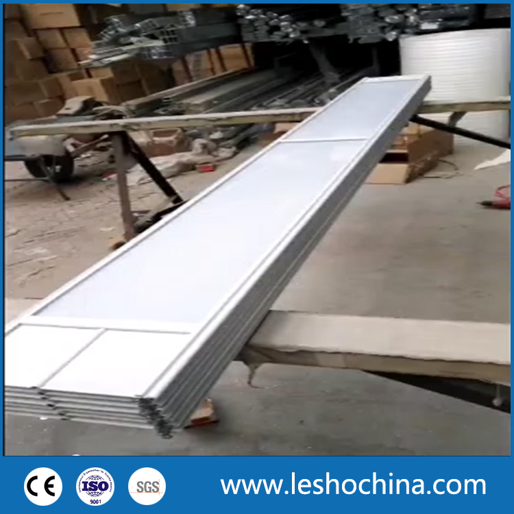 Professional Transparent Aluminium PC Bifold Door for Garage Beauty Store Drug Store