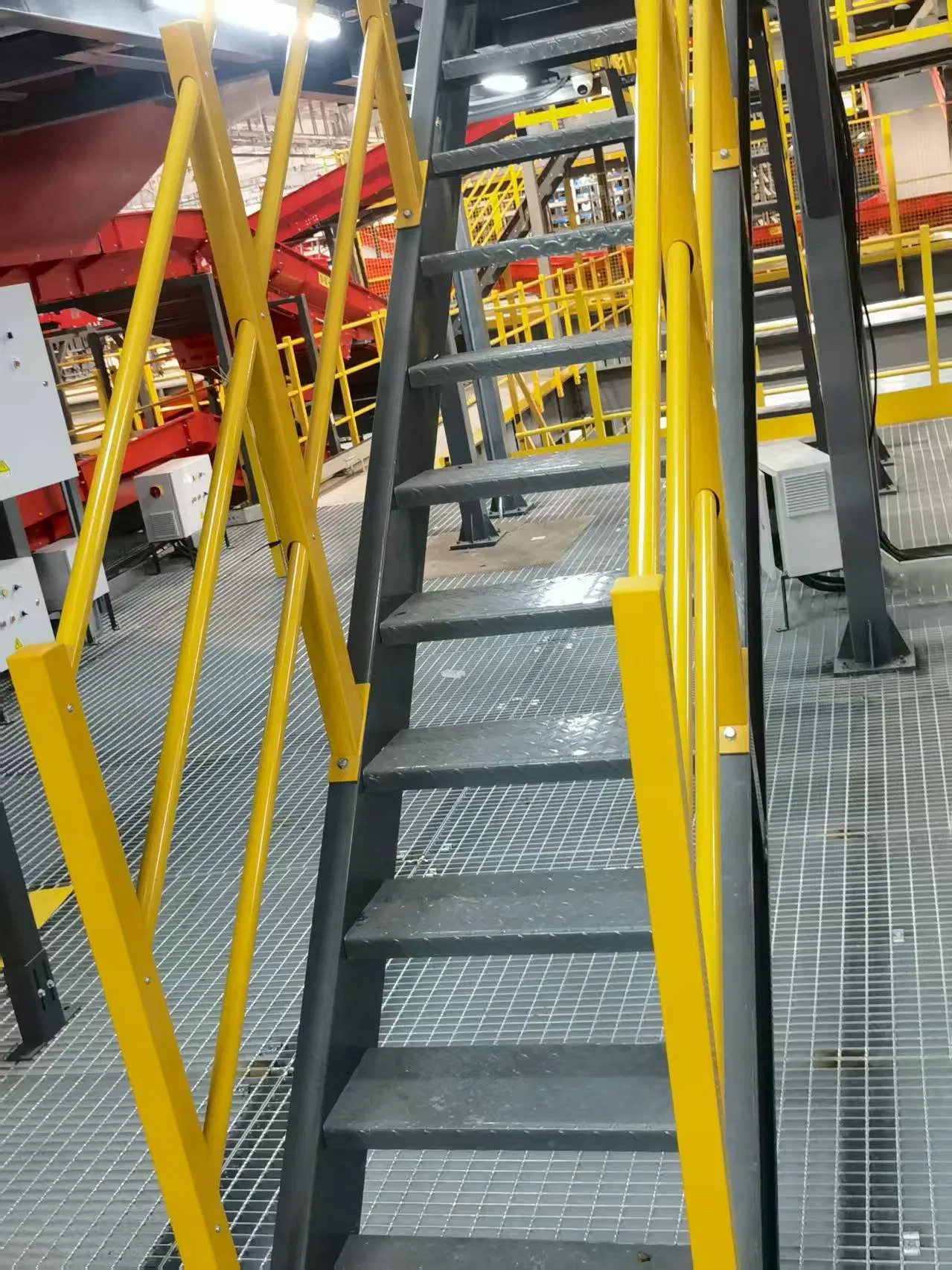China Supplier Resistant to Rust Industrial Steel Stairs for Factory Workshop