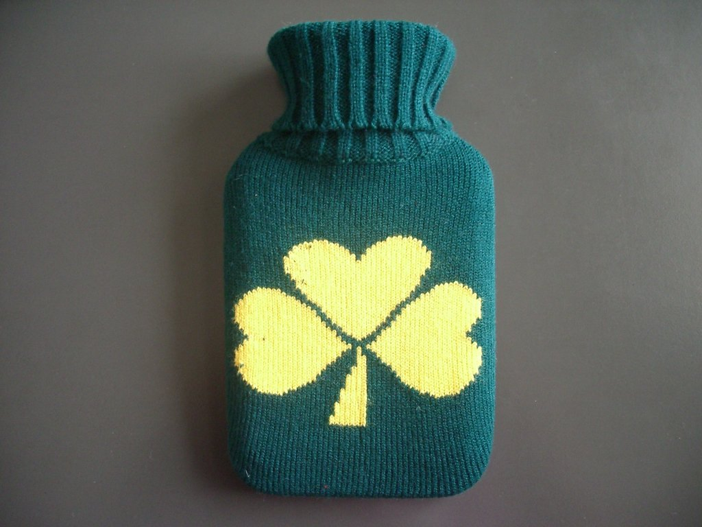 Premium Silicone Hot Sale Autumn and Winter New Knitted Warm Bottle Mini Hot-Water Bag Cover