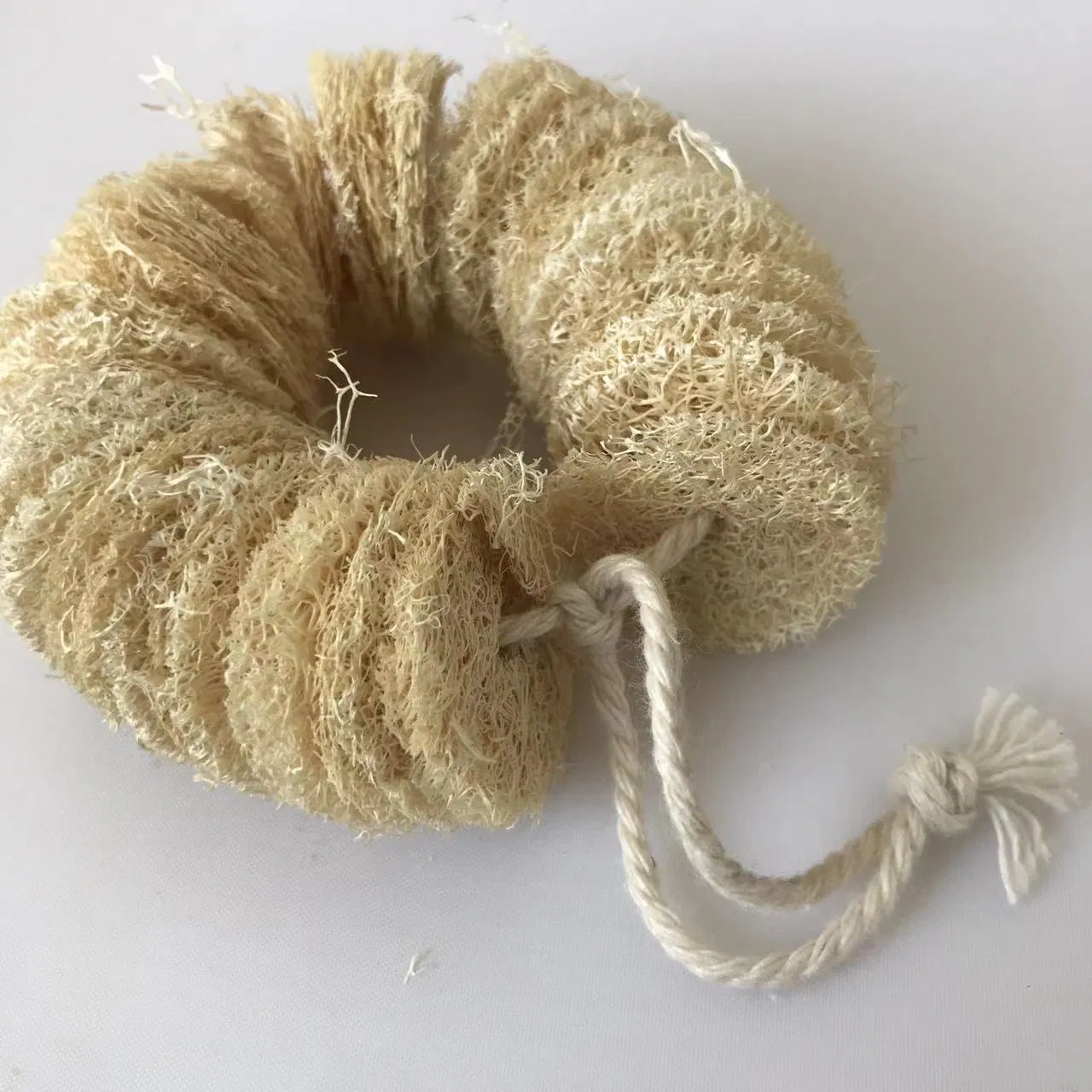 Environmental Friendly Egyptian Soft Loofah Cleaning Brush Ring Donut Loofah Dish Cleaning Brush