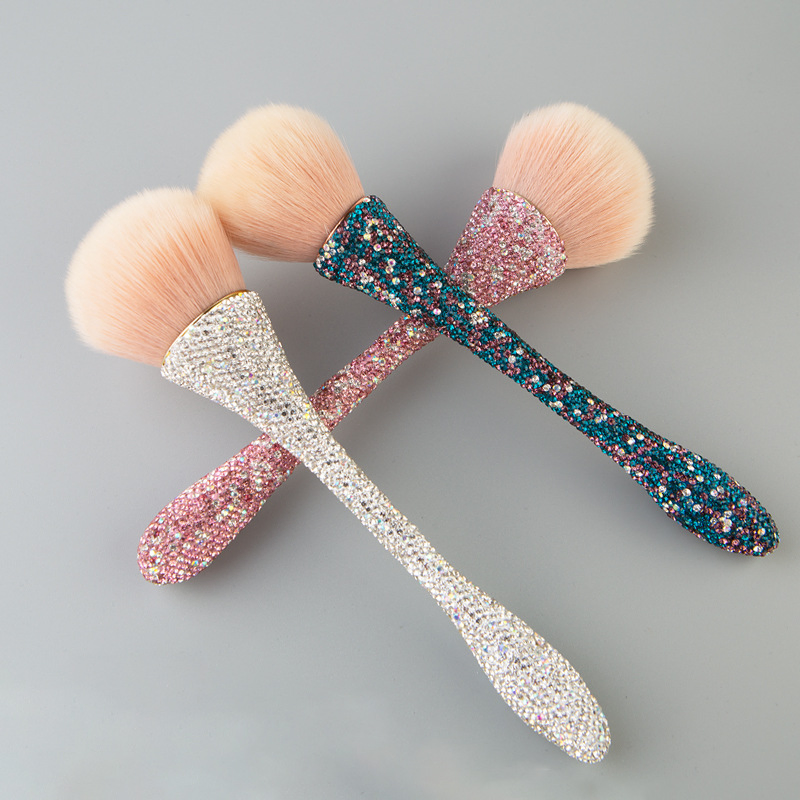 Handmade Luxury Glitter Cosmetic Tools Crystal Diamond Foundation Makeup Brush with Rhinestones