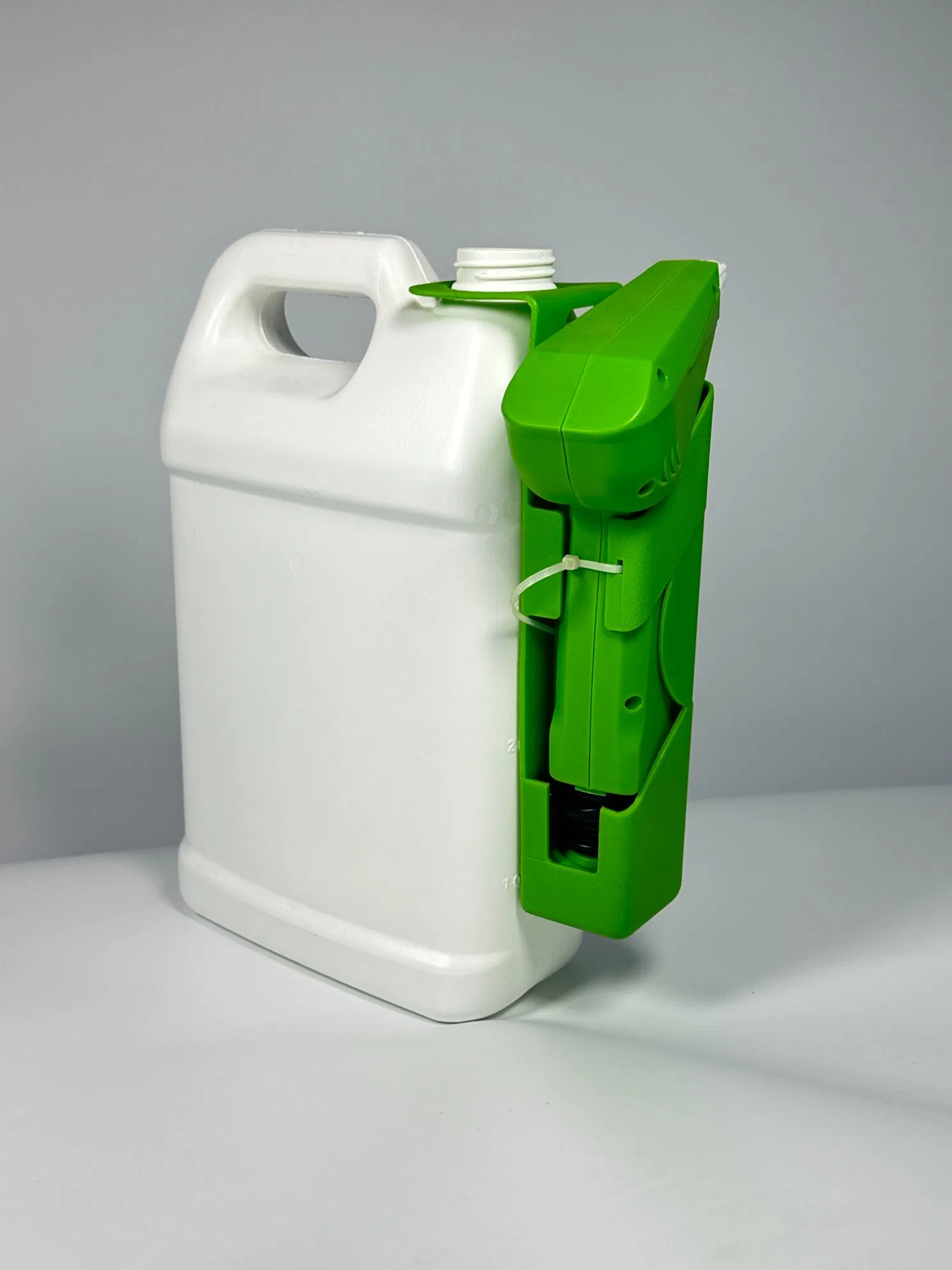 Trigger Hand Held Battery Jet Sprayer for Garden Use