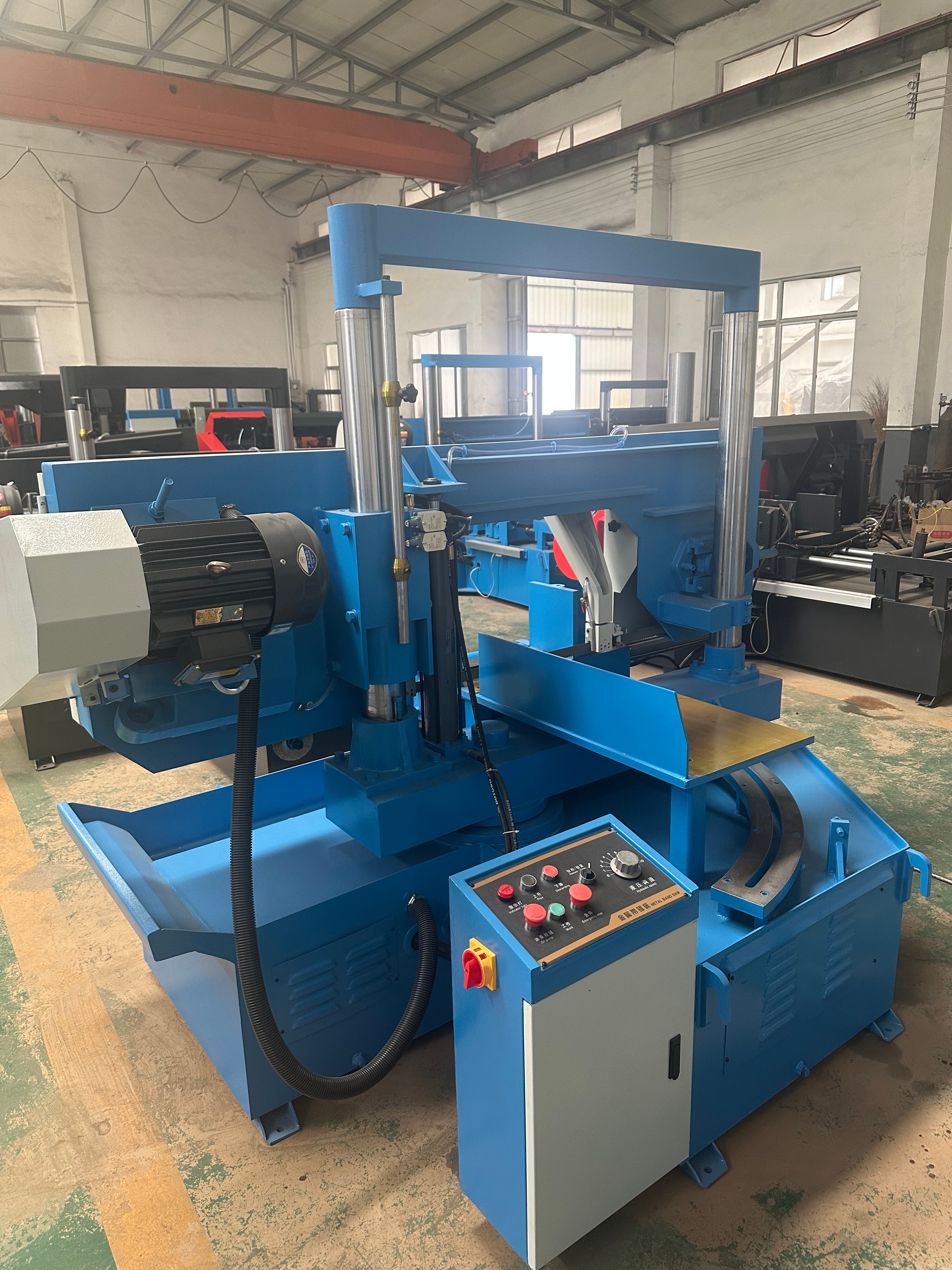 Станок ленточнопильный вертикальный автоматический по алюминию