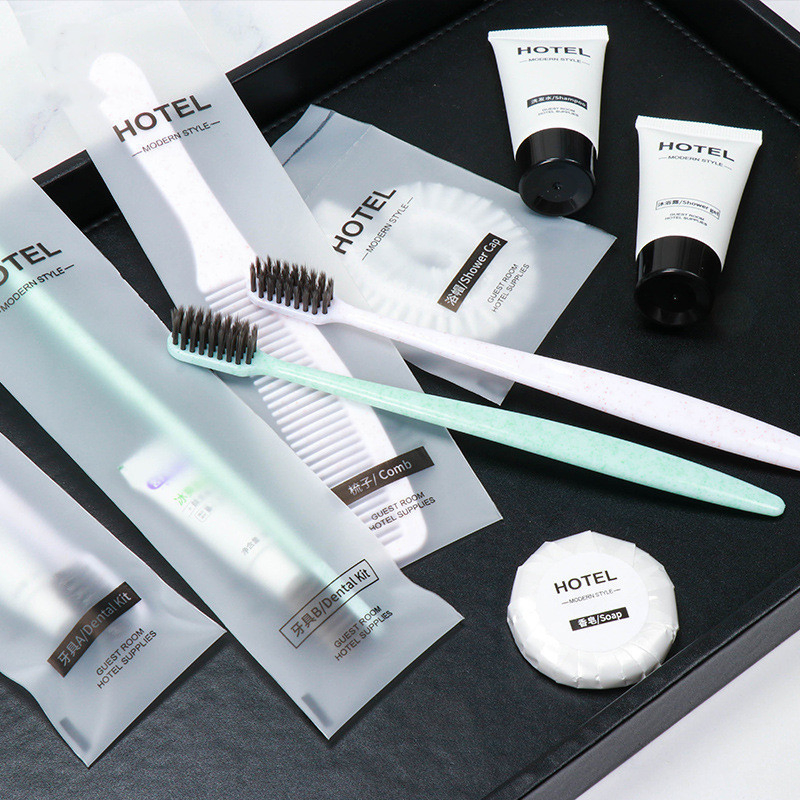 Luxury Soft PE Paper Packaged Cosmetic Sets Hotel Bathroom Kit Hotel Amenities Set