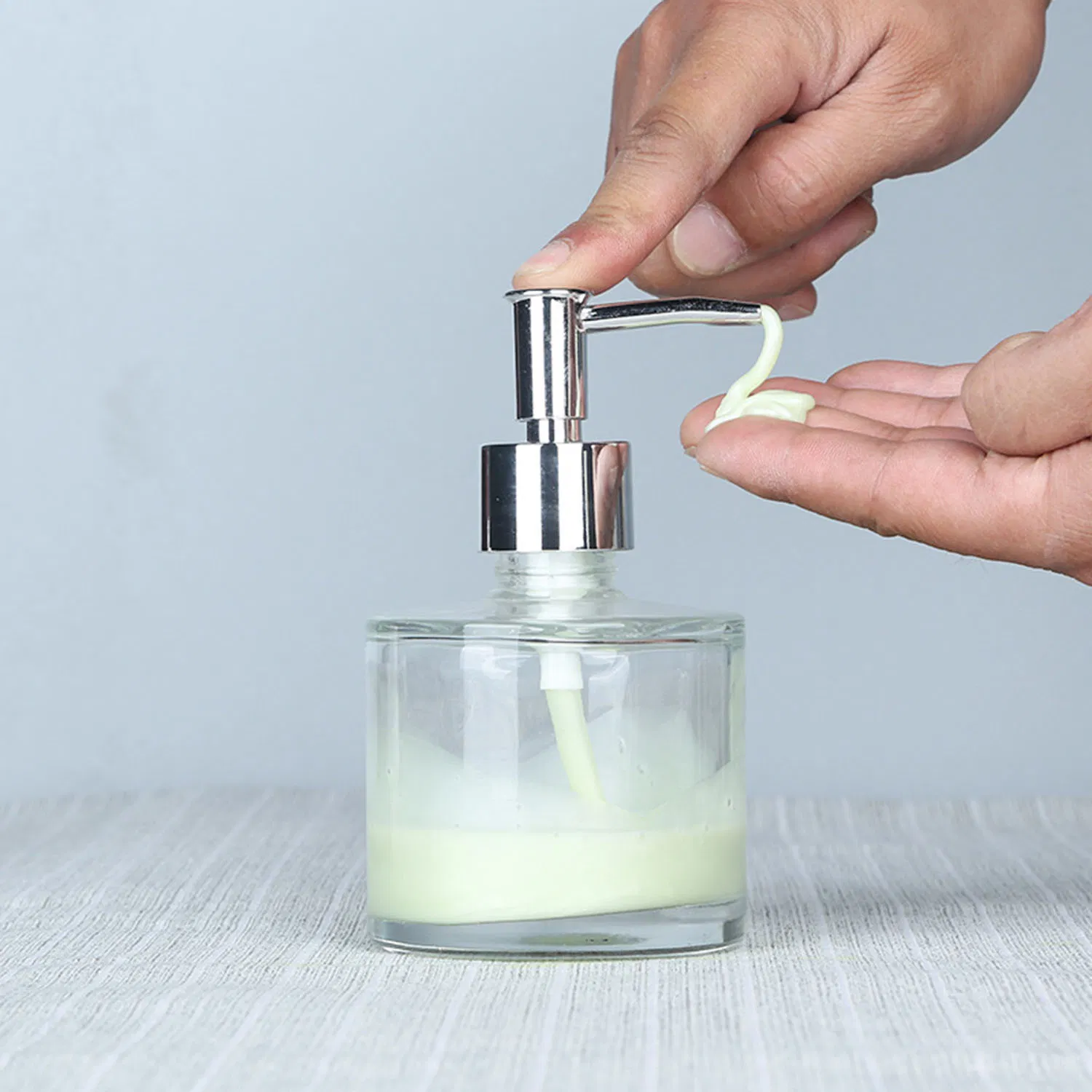 140ml/170ml/220ml/500ml Clear Soap Dispenser with Rust Proof Pump Soap Dispenser Bathroom, Plastic Hand Soap Dispenser, Dish Soap Dispenser for Kitchen