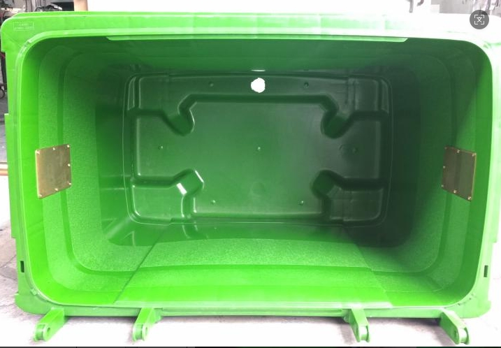 Мусорный контейнер 660 л с колесами