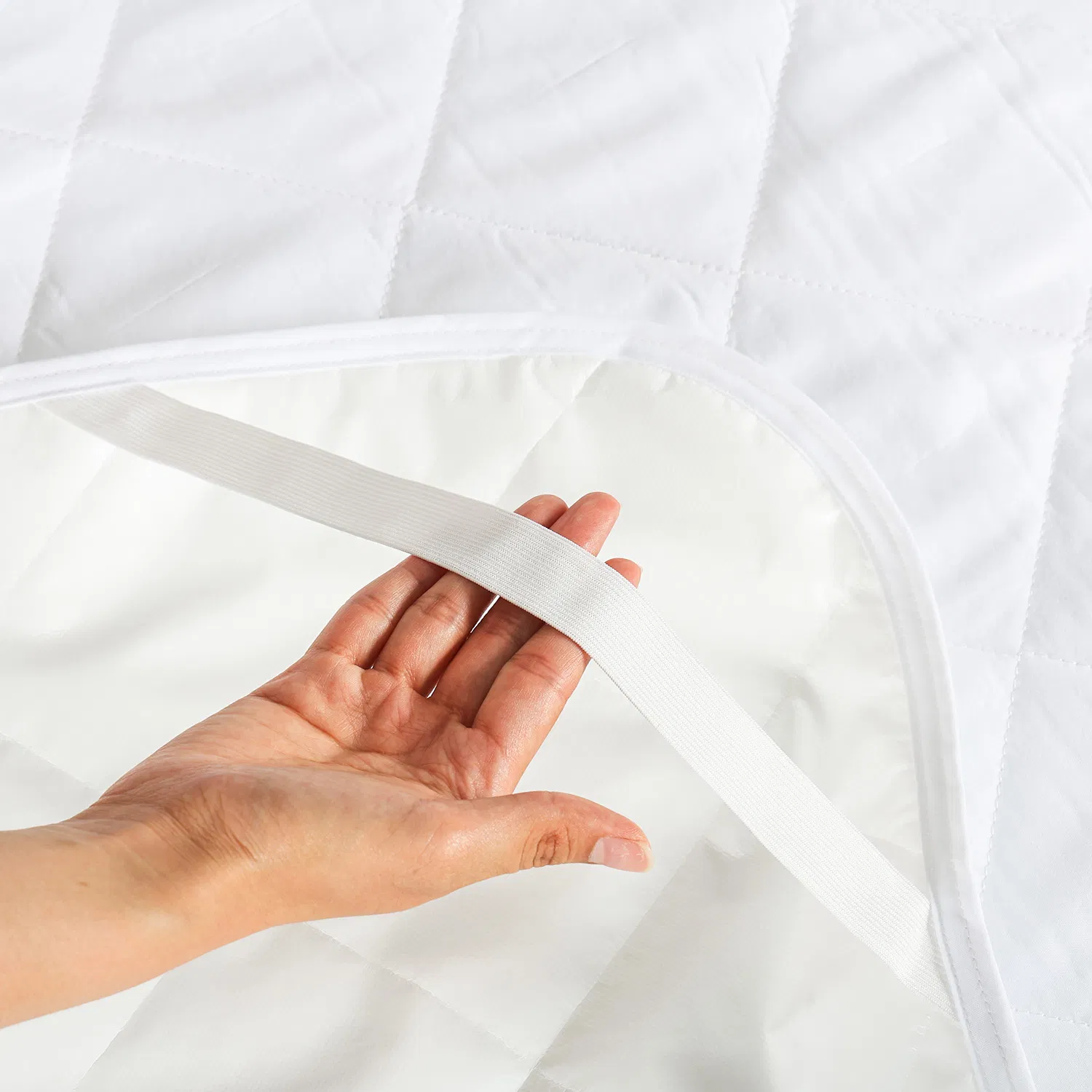 Waterproof Mattress Topper - Breathable Noiseless Bed Pad Stays - Stains, Fluids, Dust Mites, Allergens, Bacteria Proof