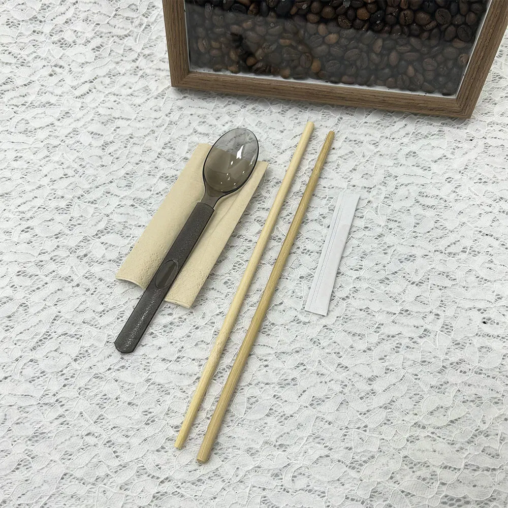 Wholesale Disposable Chopsticks Set Spoon Tissue Paper Toothpicks Custom Cutlery Set Takeaway