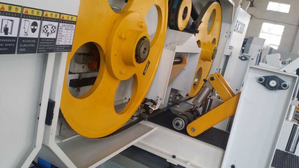 Станок ленточнопильный горизонтальный по дереву